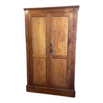 Armoire vestiaire cuisine vaisselier étagère