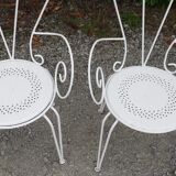 Garden furniture 1 table 4 armchairs in old white wrought iron.