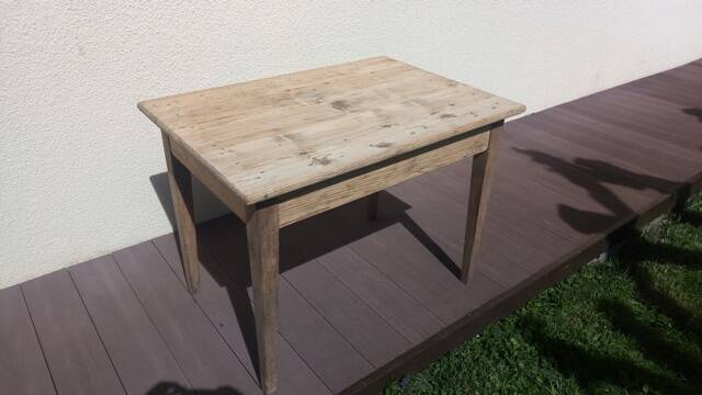 Office table