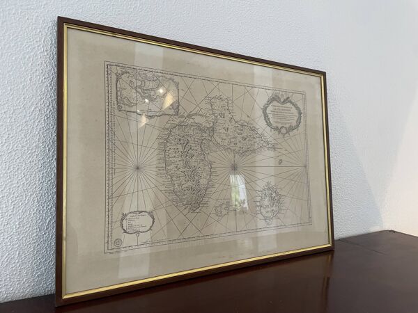 Carte vintage de la Guadeloupe encadrée