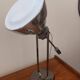 Lampada da tavolo "Glas" in vetro opalino e acciaio cromato