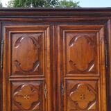 Walnut wardrobe, Louis XIII period