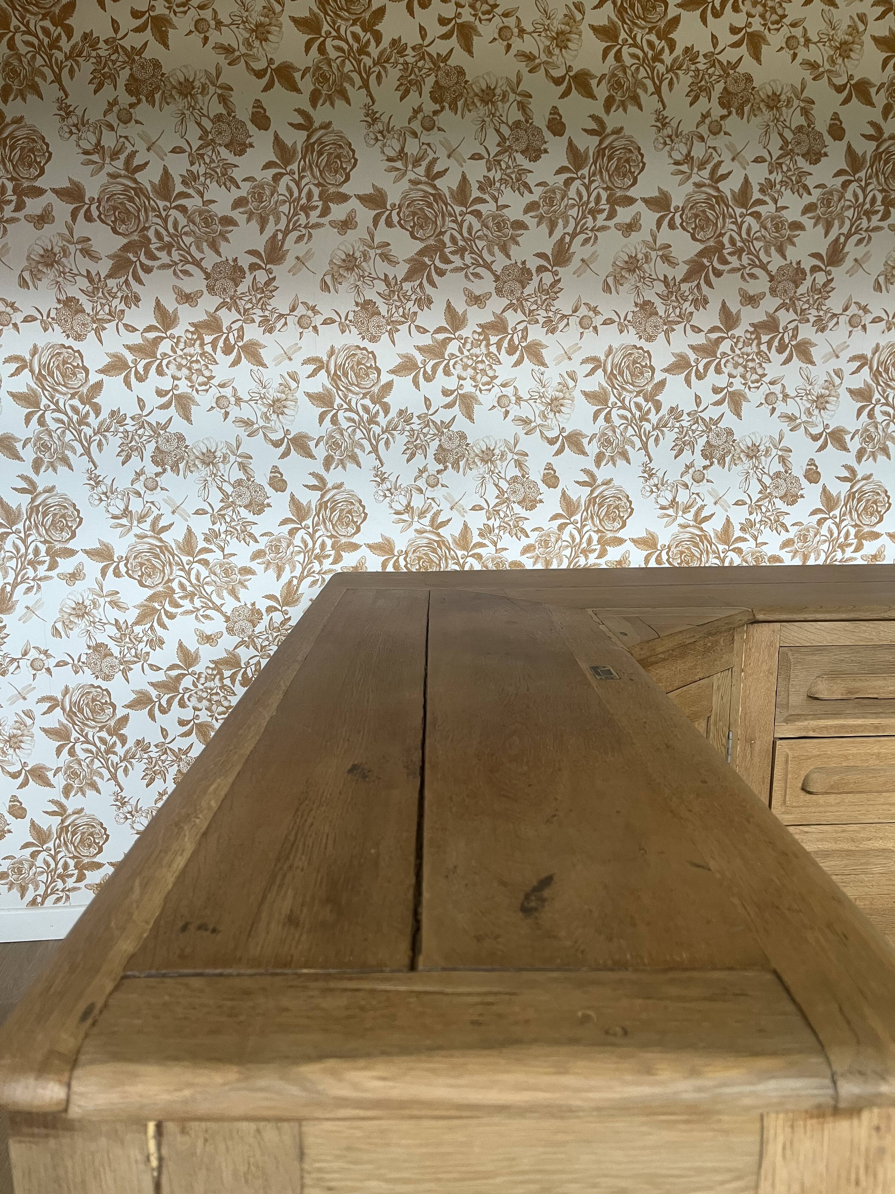 Corner craft furniture