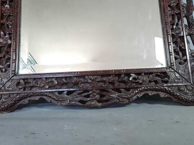 Ancien miroir cadre bois sculpté de dragons Chine, Vietnam 73x57 cm