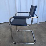 Chaise S34 de style vintage Mart Stam : cuir bleu, fauteuil de bureau Bauhaus