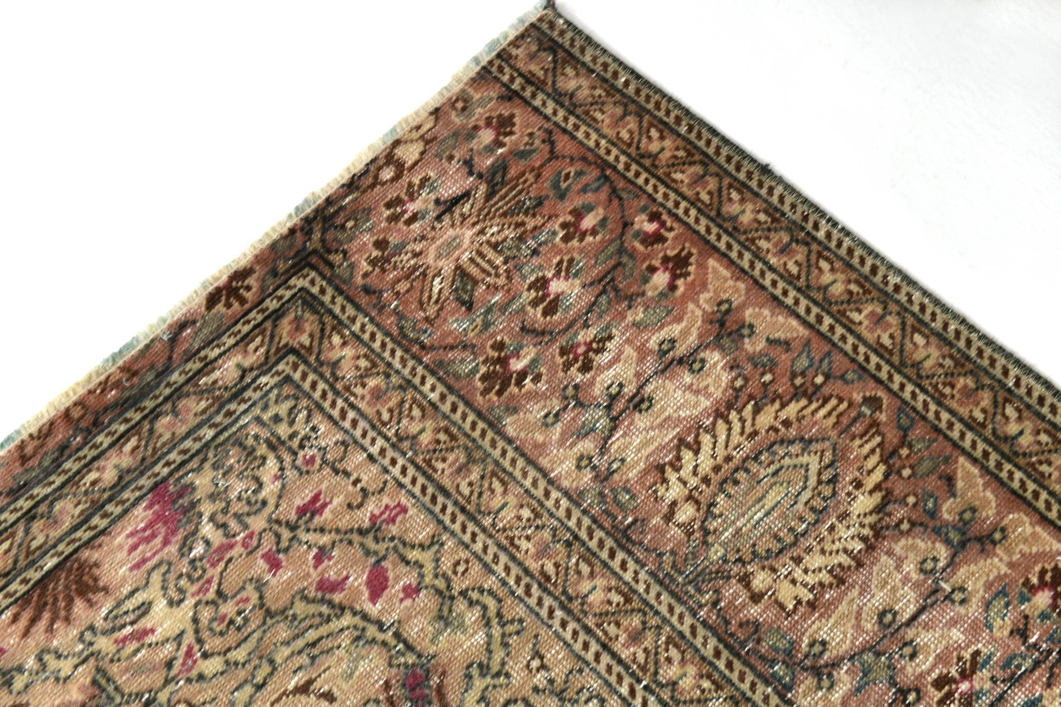 Brown & Cream Handmade Persian Rug, 196x260Cm