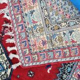 Old oriental carpet in handmade wool 200 x 150 cm