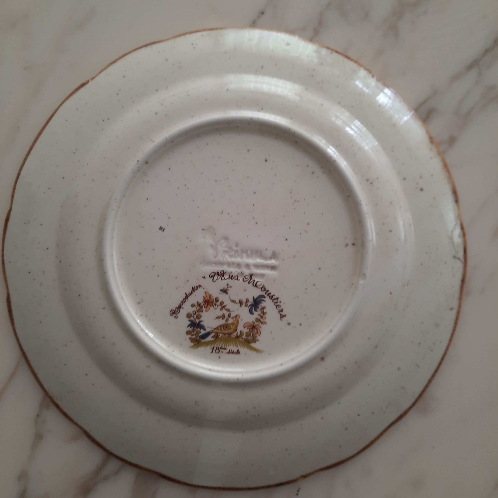 Decorative plate - Vieux Moustier