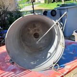 Galvanized aluminum shower seal