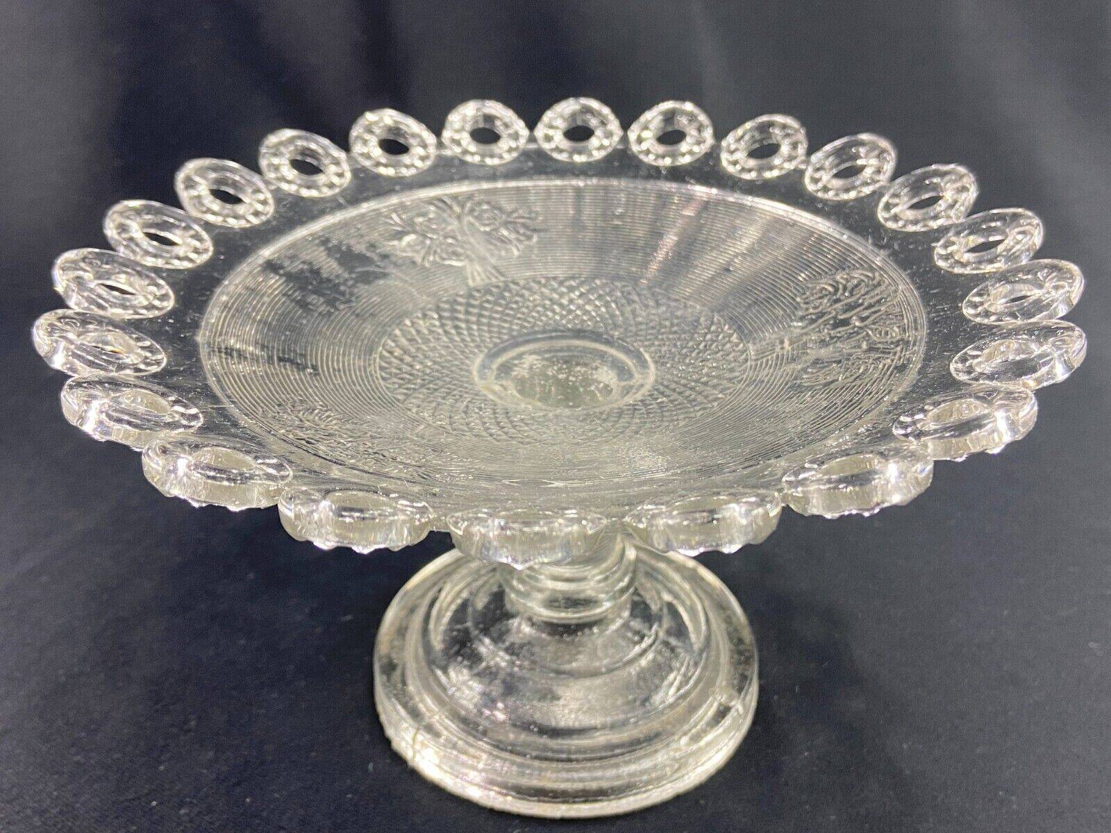Cup on Vierzon glass pedestal, early 20th century