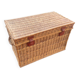 Wicker travel trunk