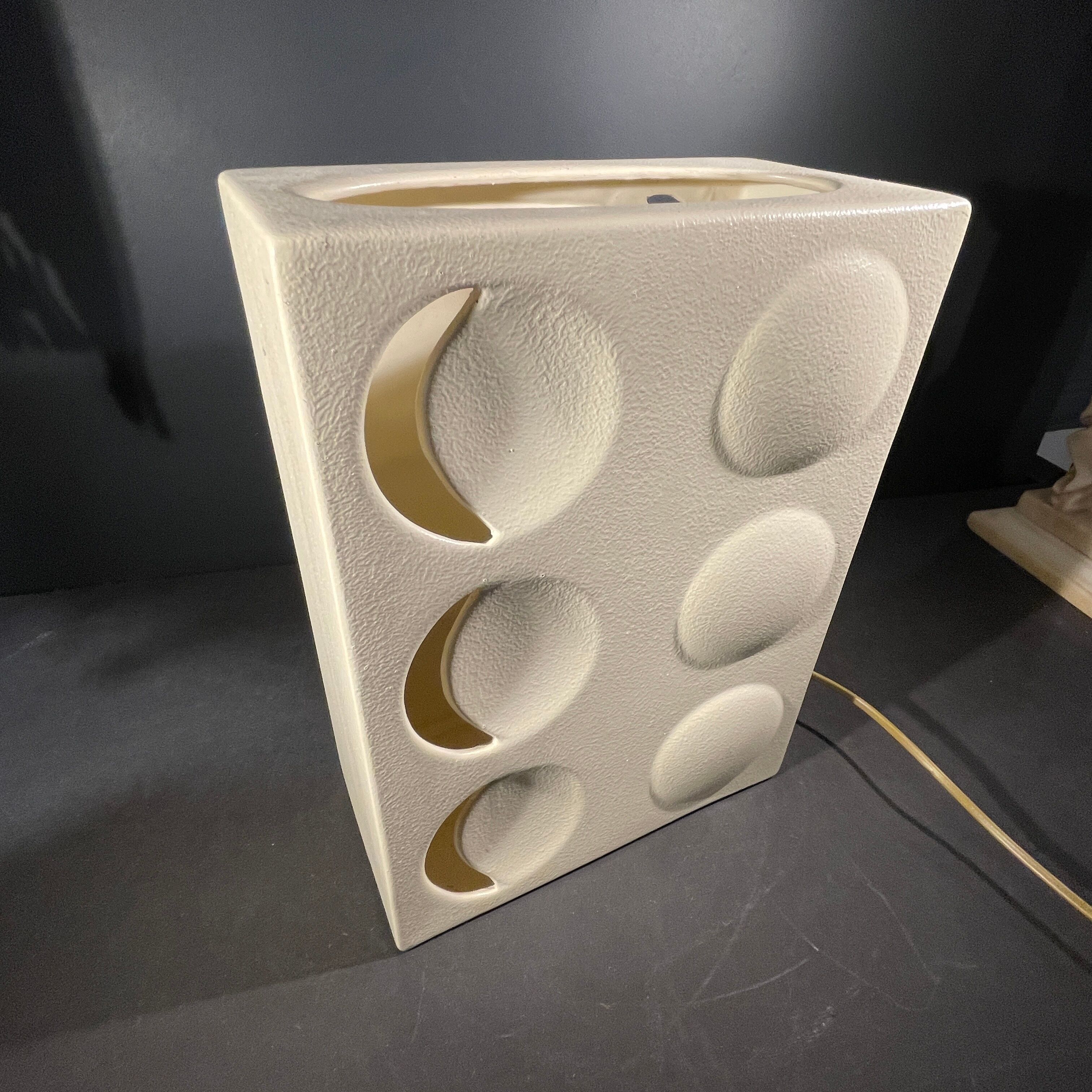 Ceramic table lamp, design optic art, ca 1960s