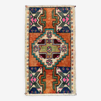 Small Vintage Turkish Rug 81x46 cm, Short Runner, Tribal, Shabby, Mini Carpet