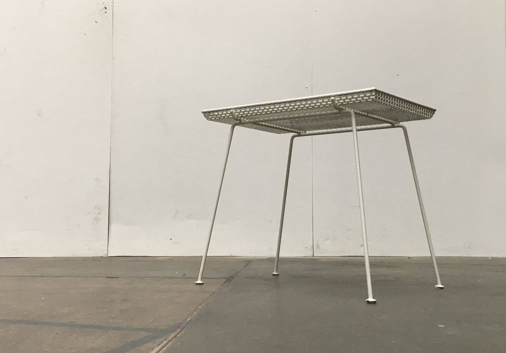Table d'appoint allemande du milieu du siècle, années 1950