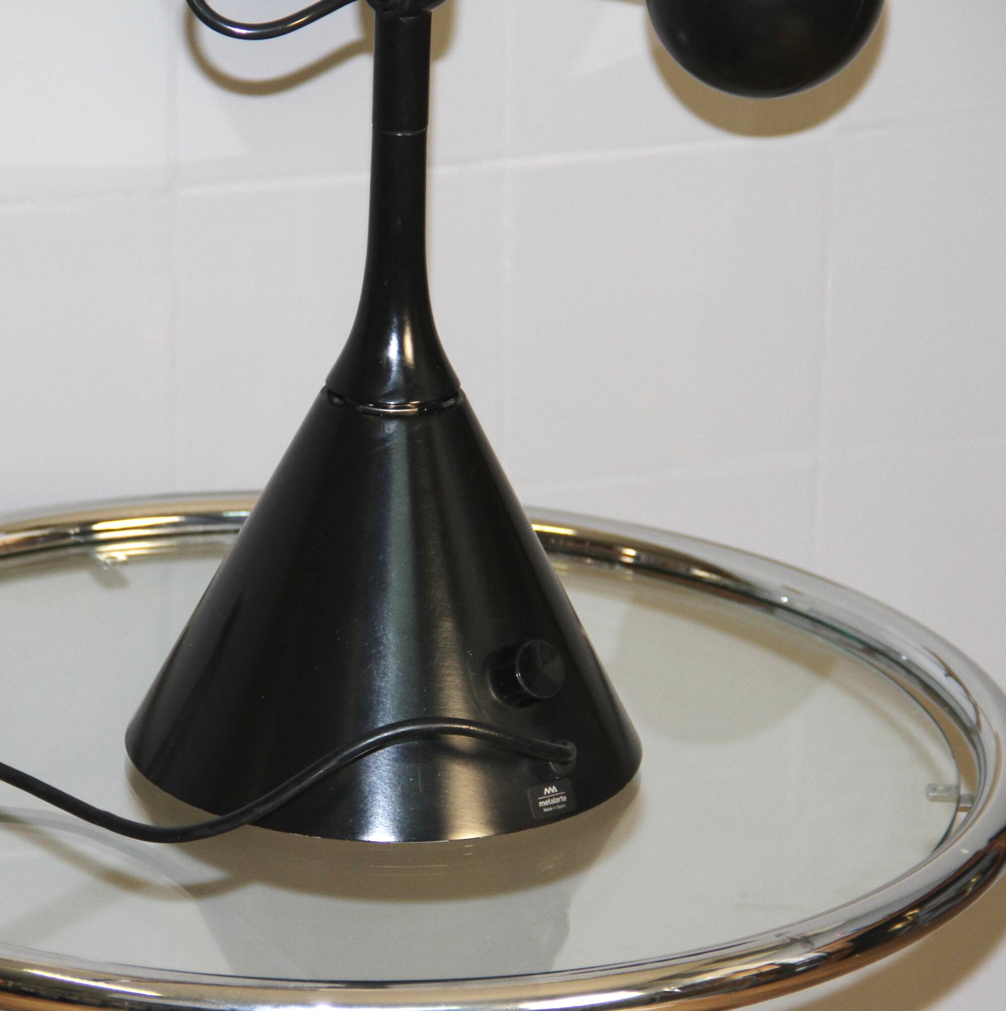 Calder Lamp, Metalarte