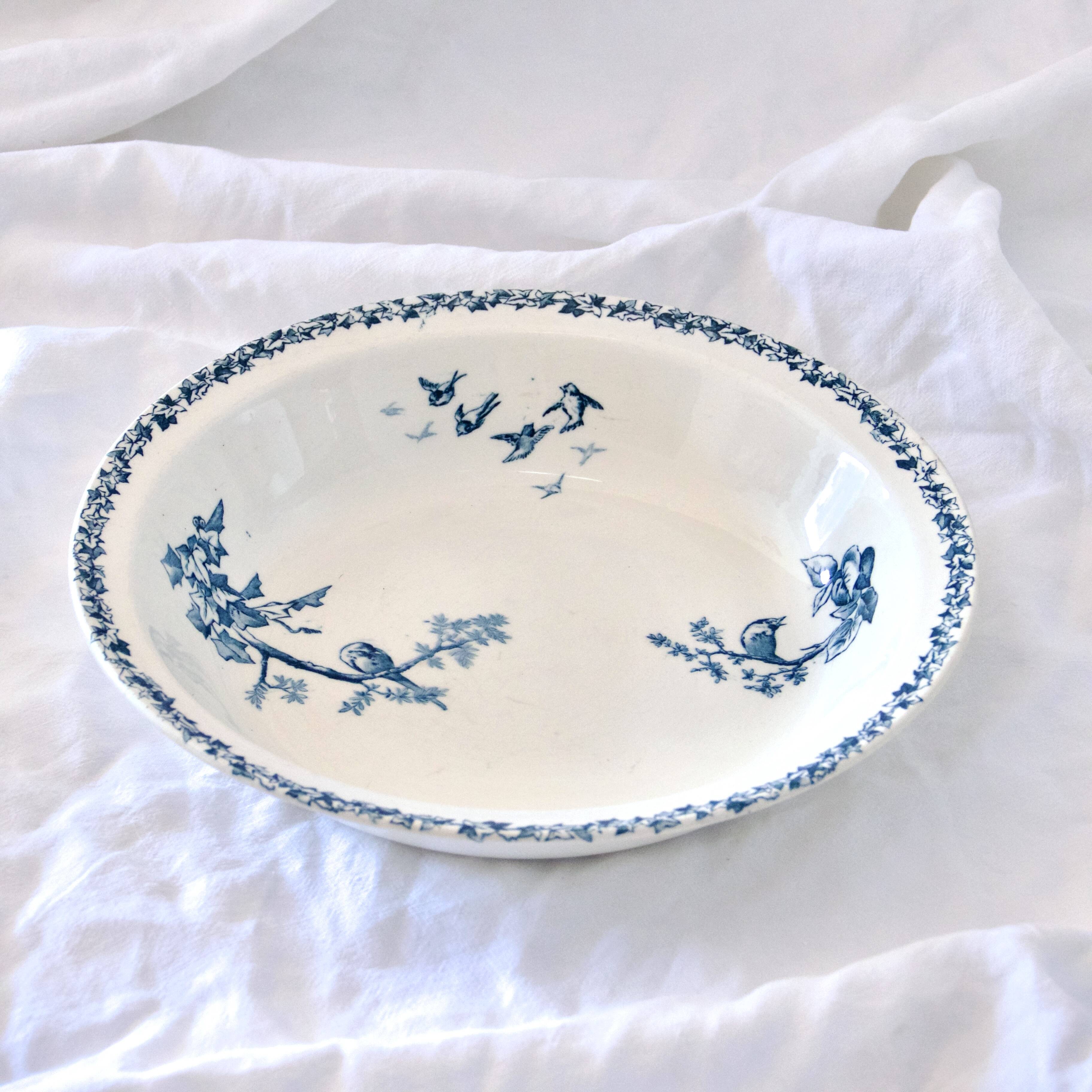 19th century hollow dish iron earth birds Choisy-le-Roi HB&C