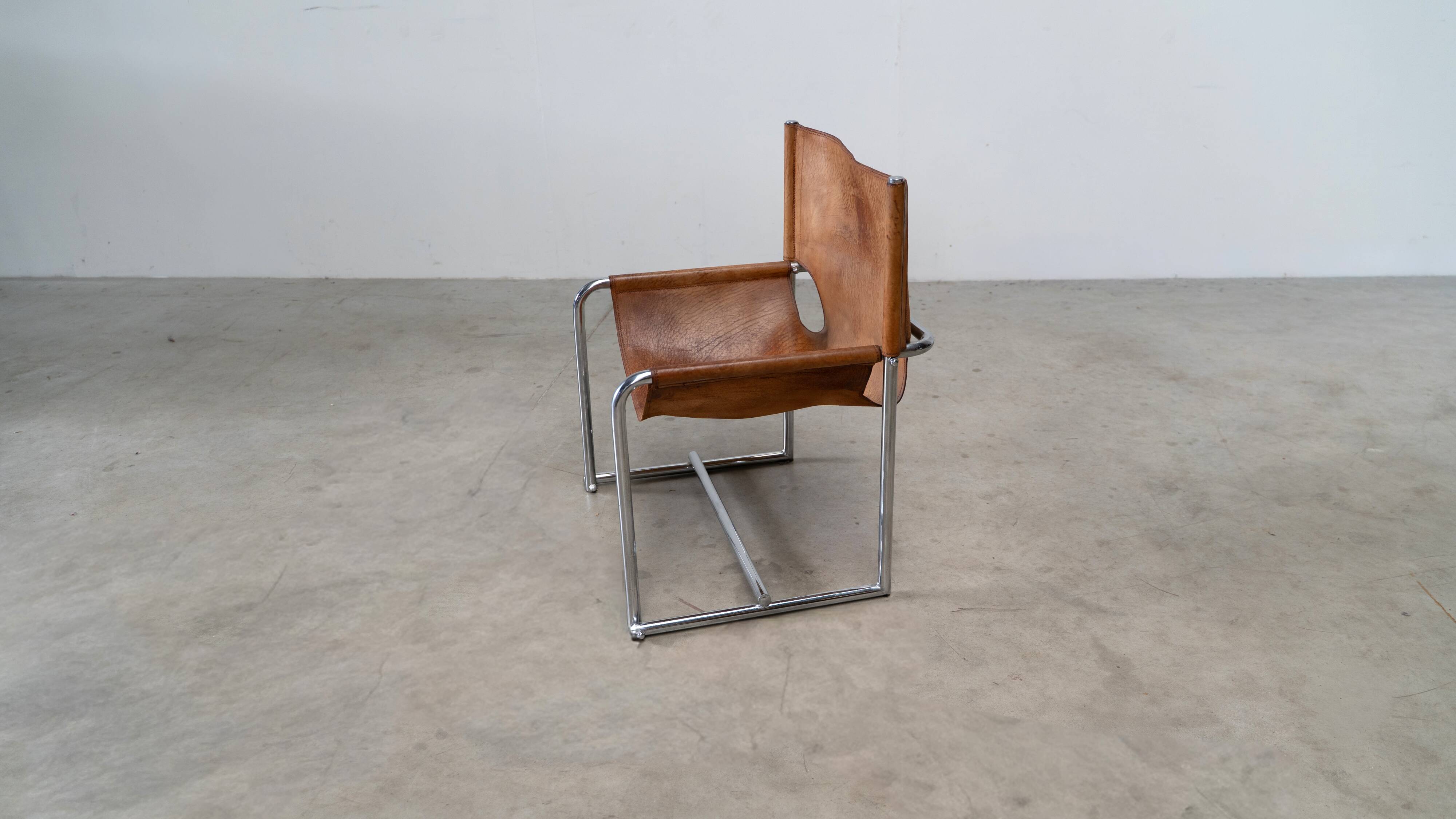 Fauteuil simple en cuir italien