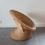 Armchair tulip child