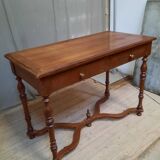 Rectangular table with side pulls