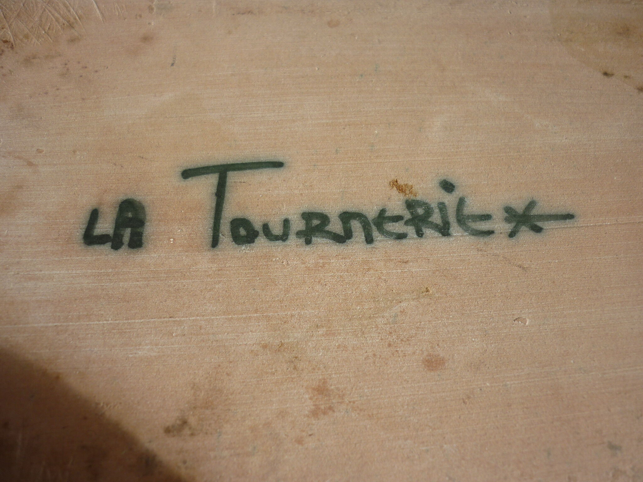 Glazed art ceramic dish, 1950s/1960s, signed La Tournerie, stylized decoration