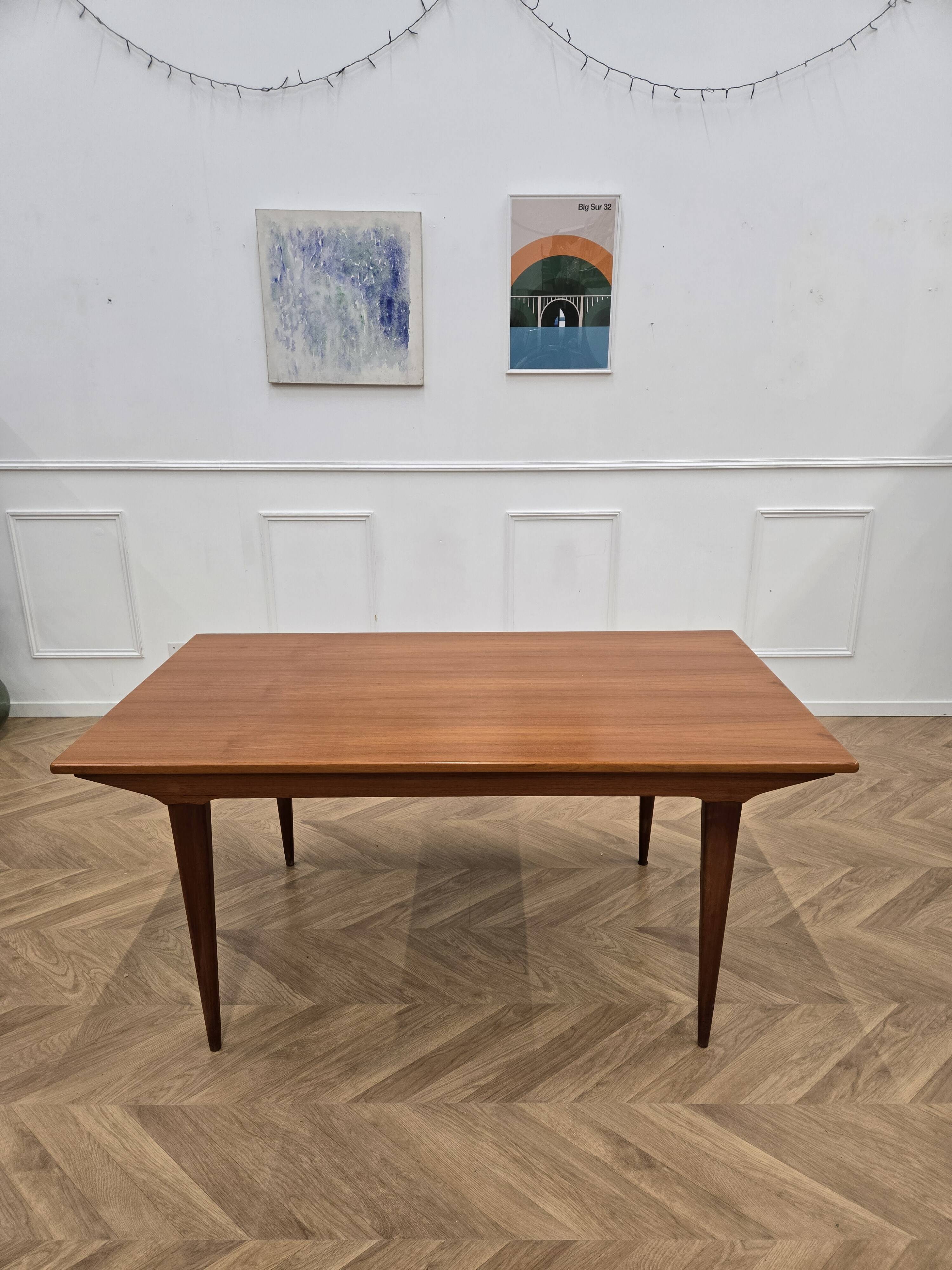 Scandinavian table
