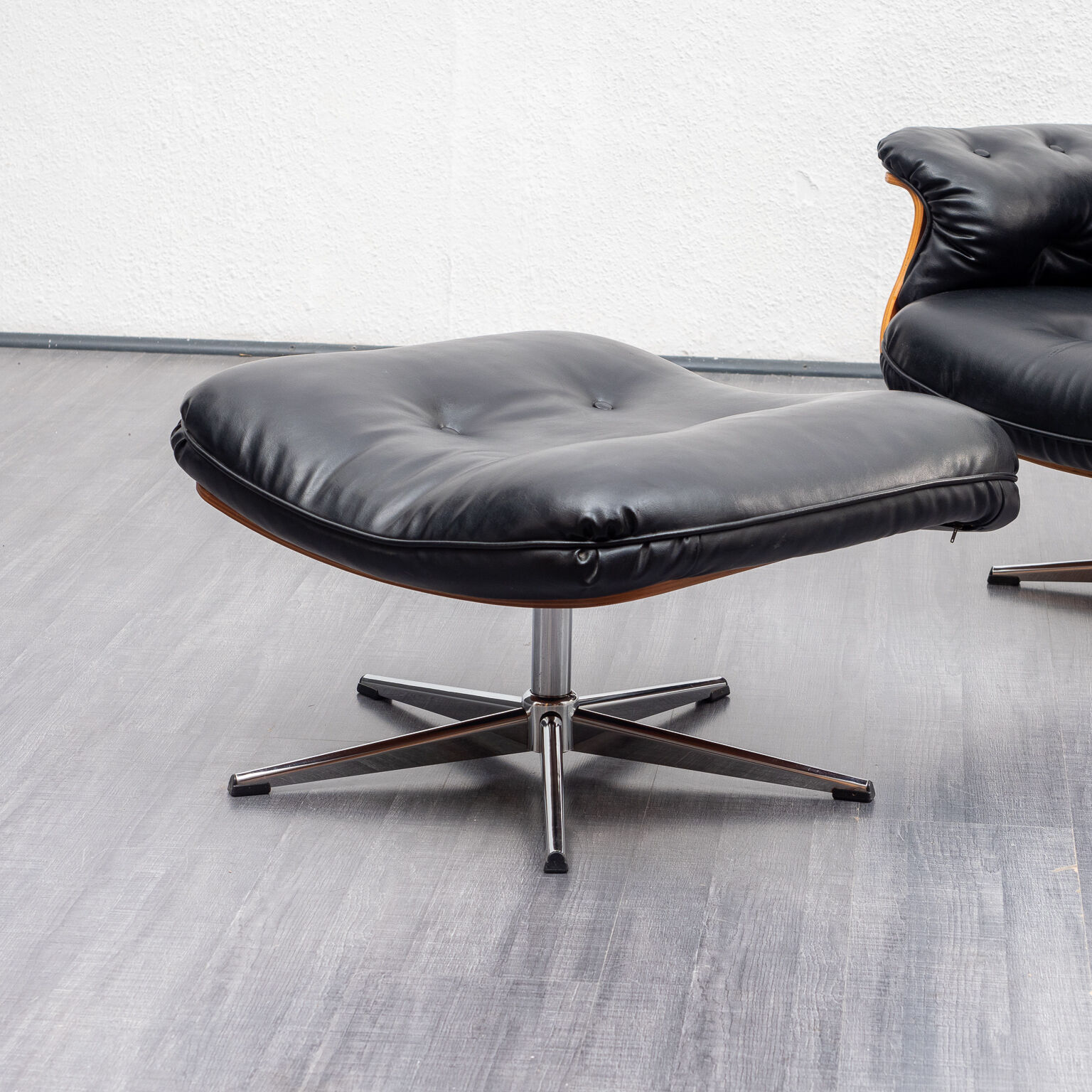Lounge armchair years 60