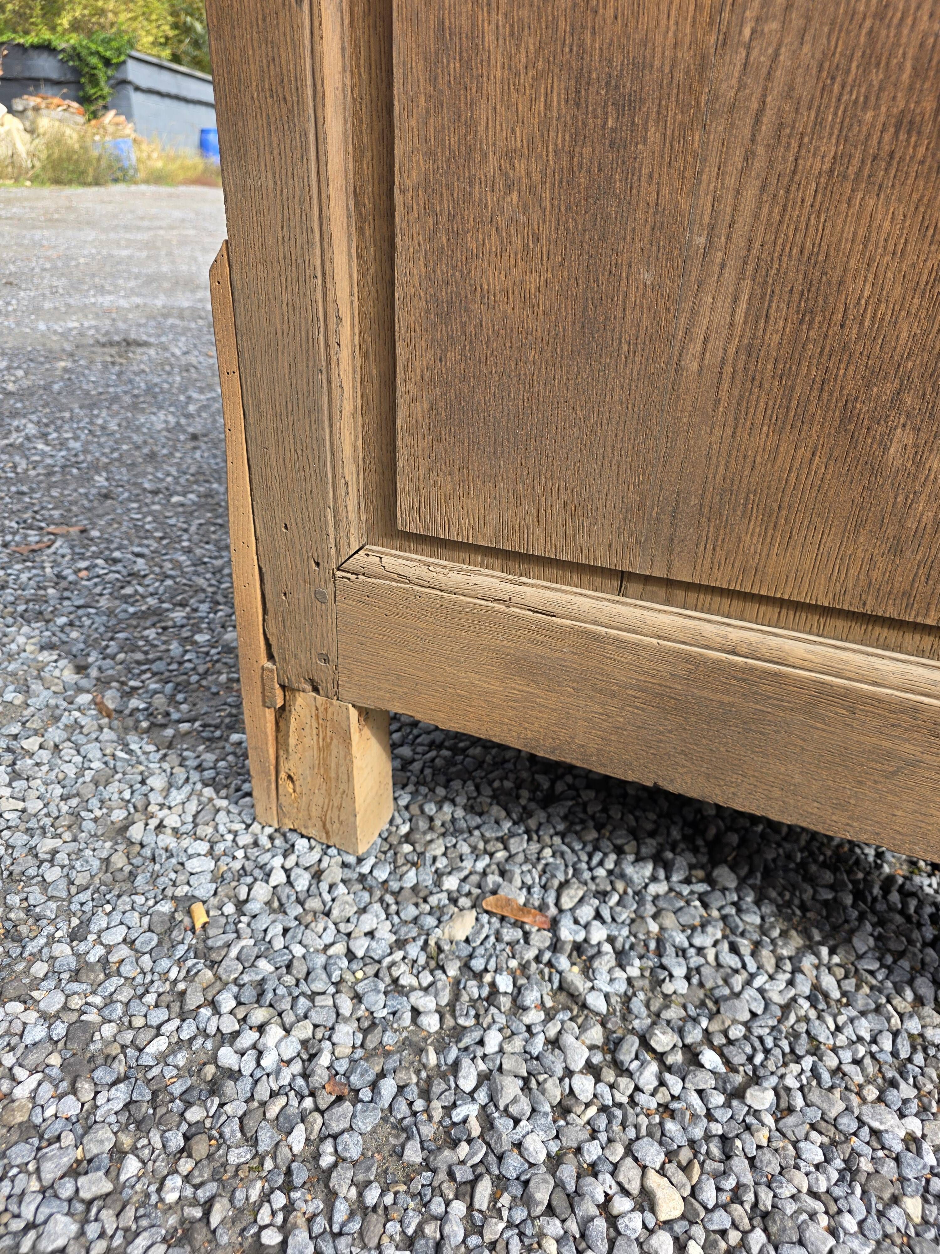 18th-century Louis XV oak commode