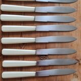 Set of 12 Bakelite knives