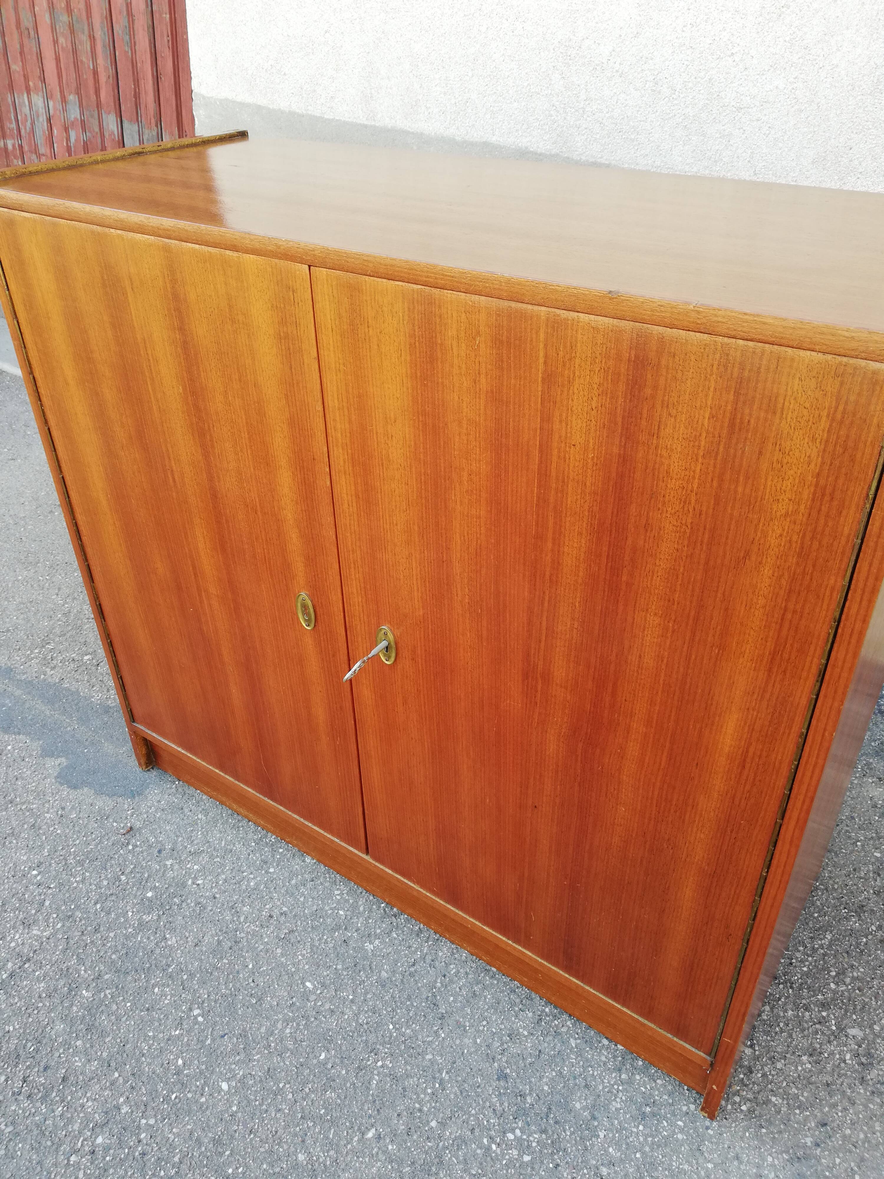 Vintage 2-door buffet