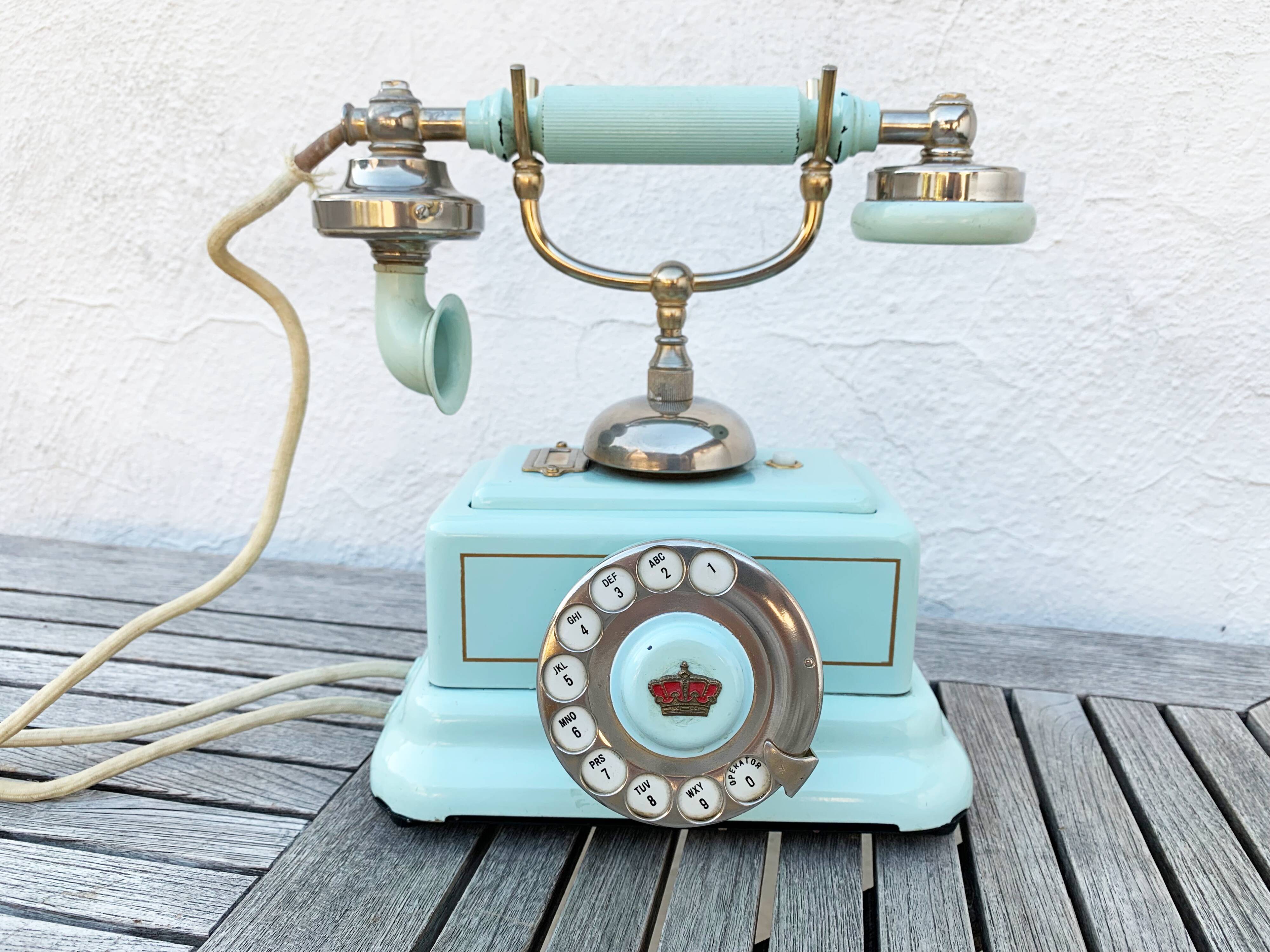 Antique telephone - old danish phone