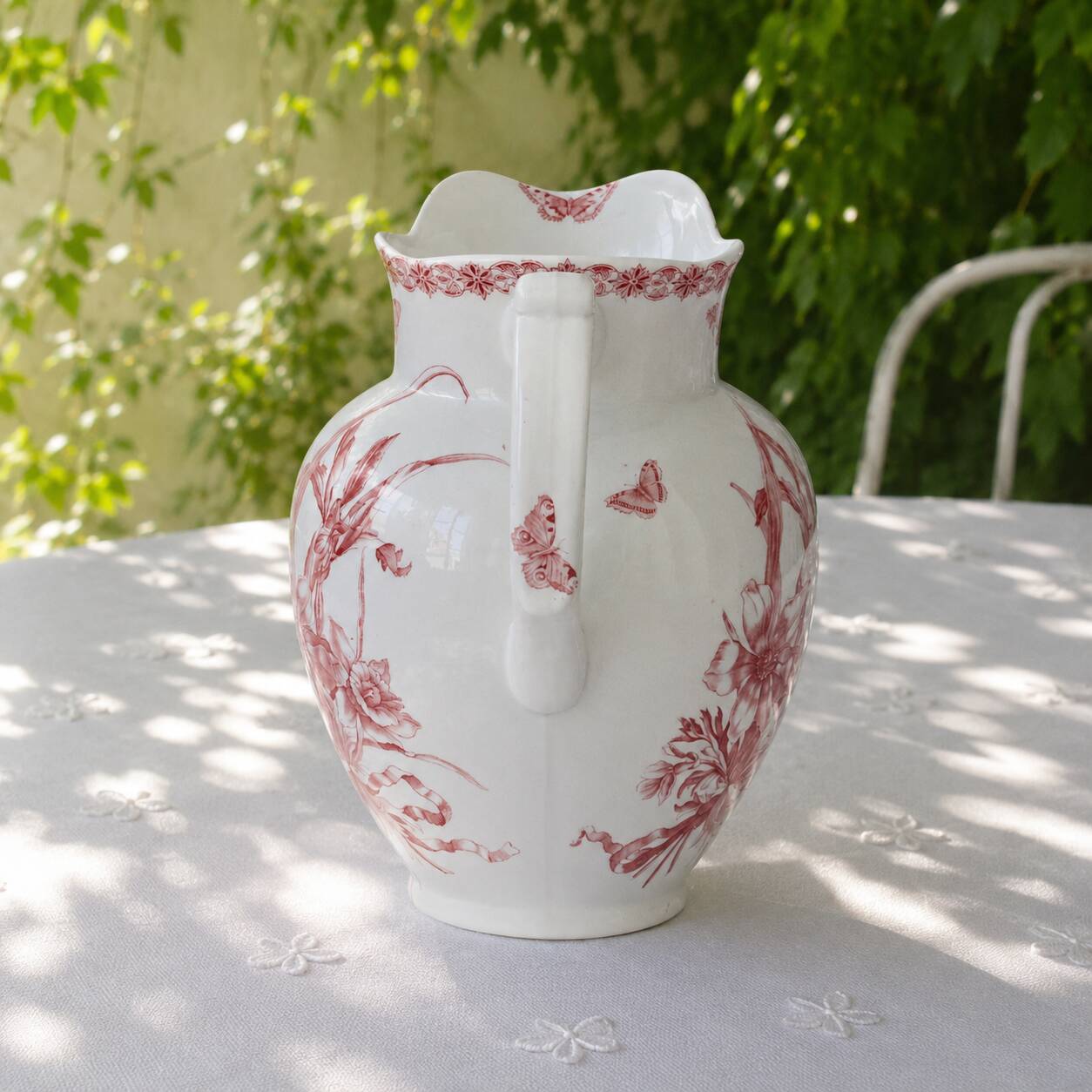 Immense brocade from the 19th century signed Bertrand Bordeaux Anemone ironstone.