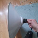 Industrial metal pendant lamp