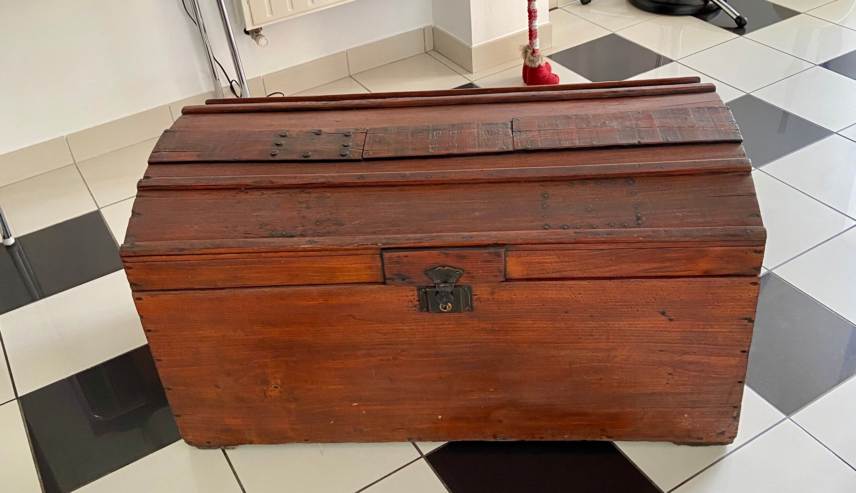Wooden trunk chest
