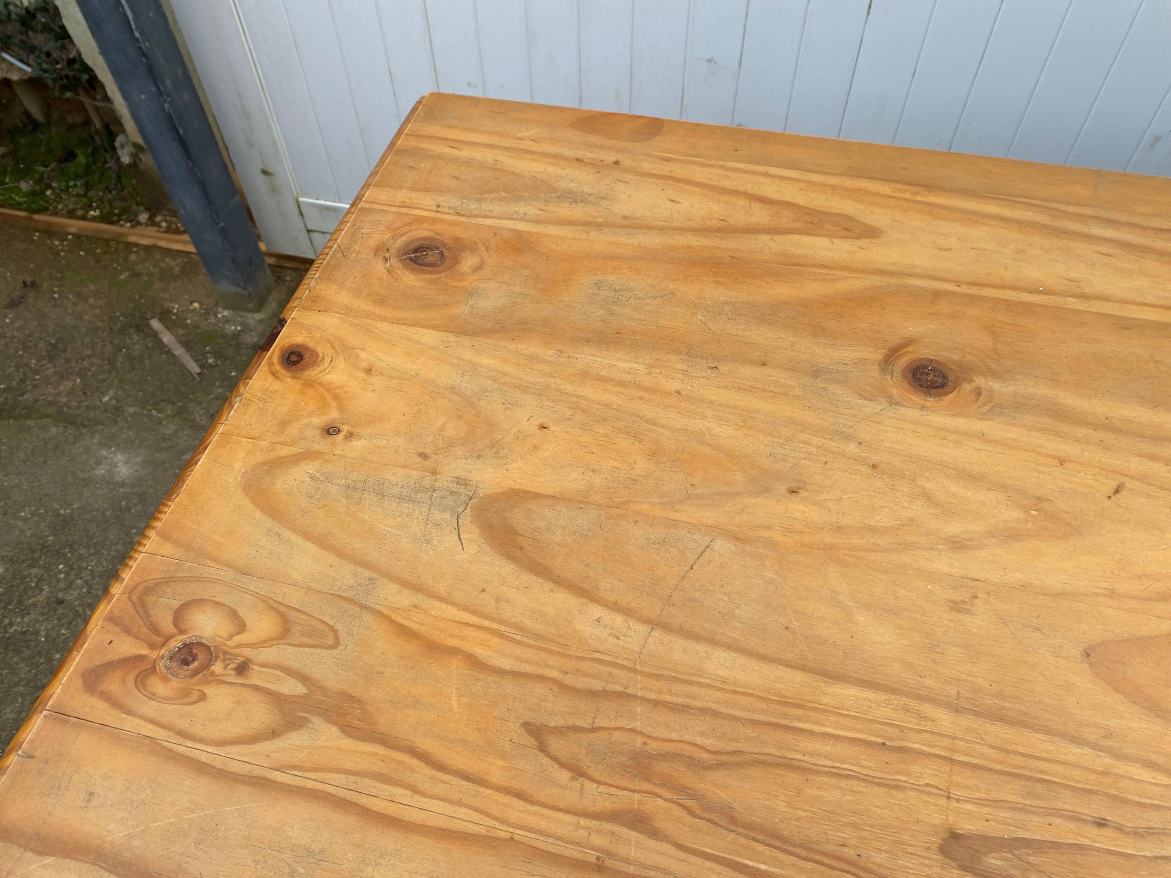 Large farmhouse dining room table 250cm in solid pine turned legs 1990