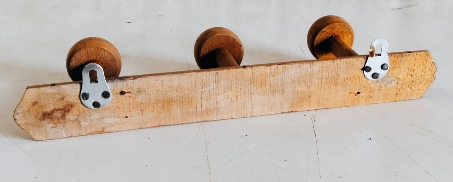 Solid wood coat rack with 3 hooks - mid 20th century