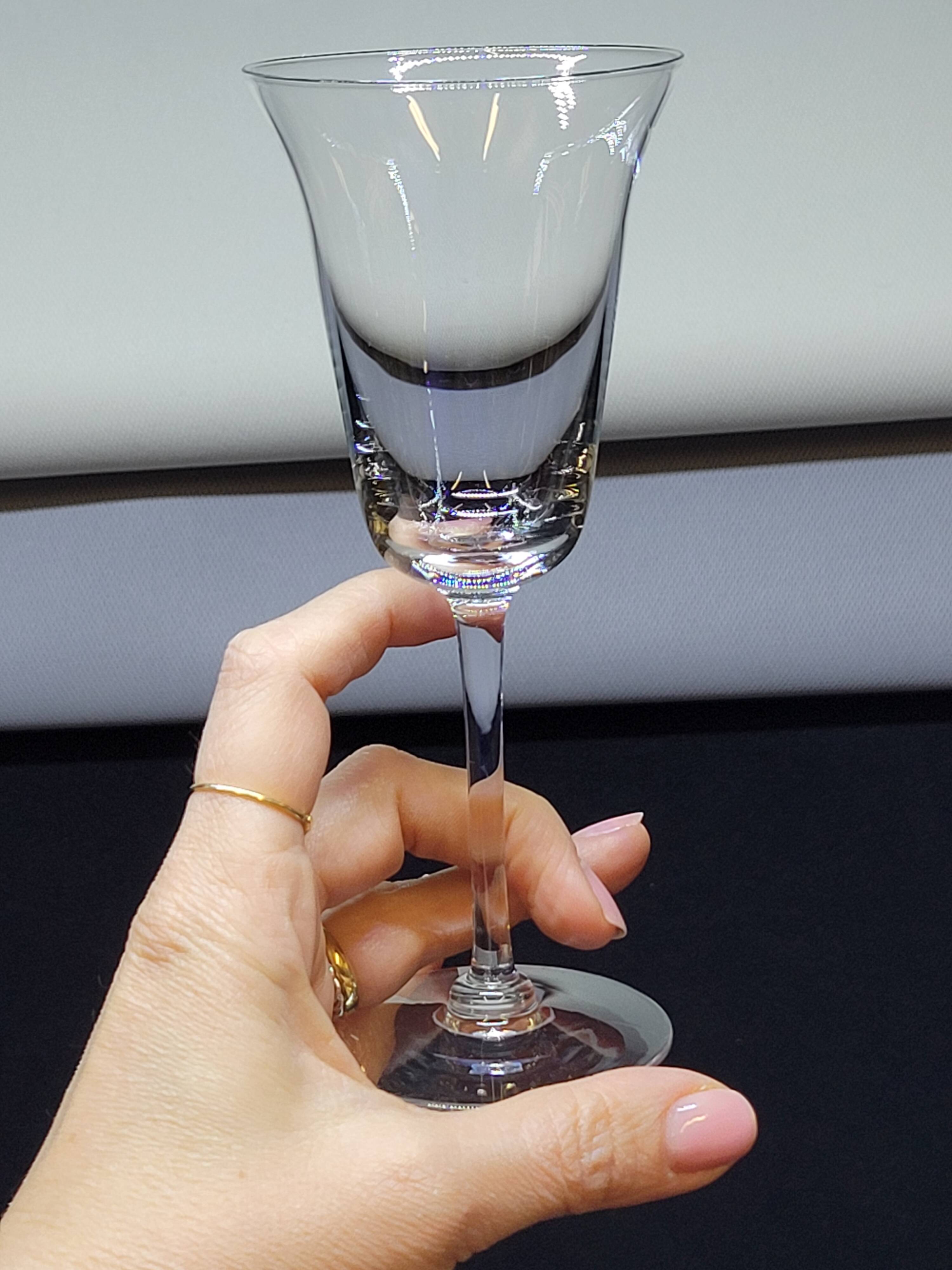 7 Baccarat Crystal Port or White Wine Glasses? / Saint Louis?