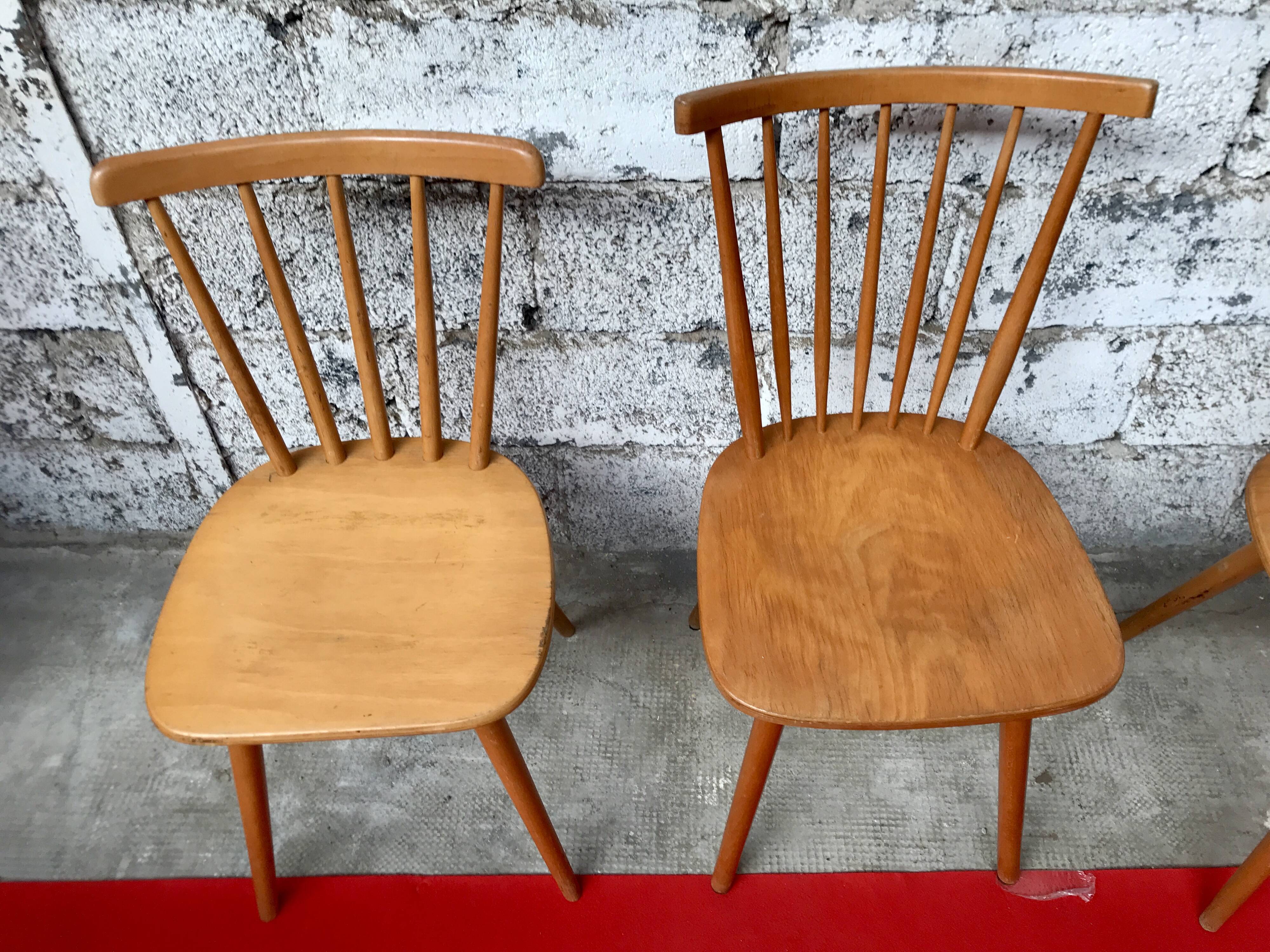 Deux paires de chaises des années 50 - 60 vintage