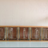 Wall stretch with glass epic drawers