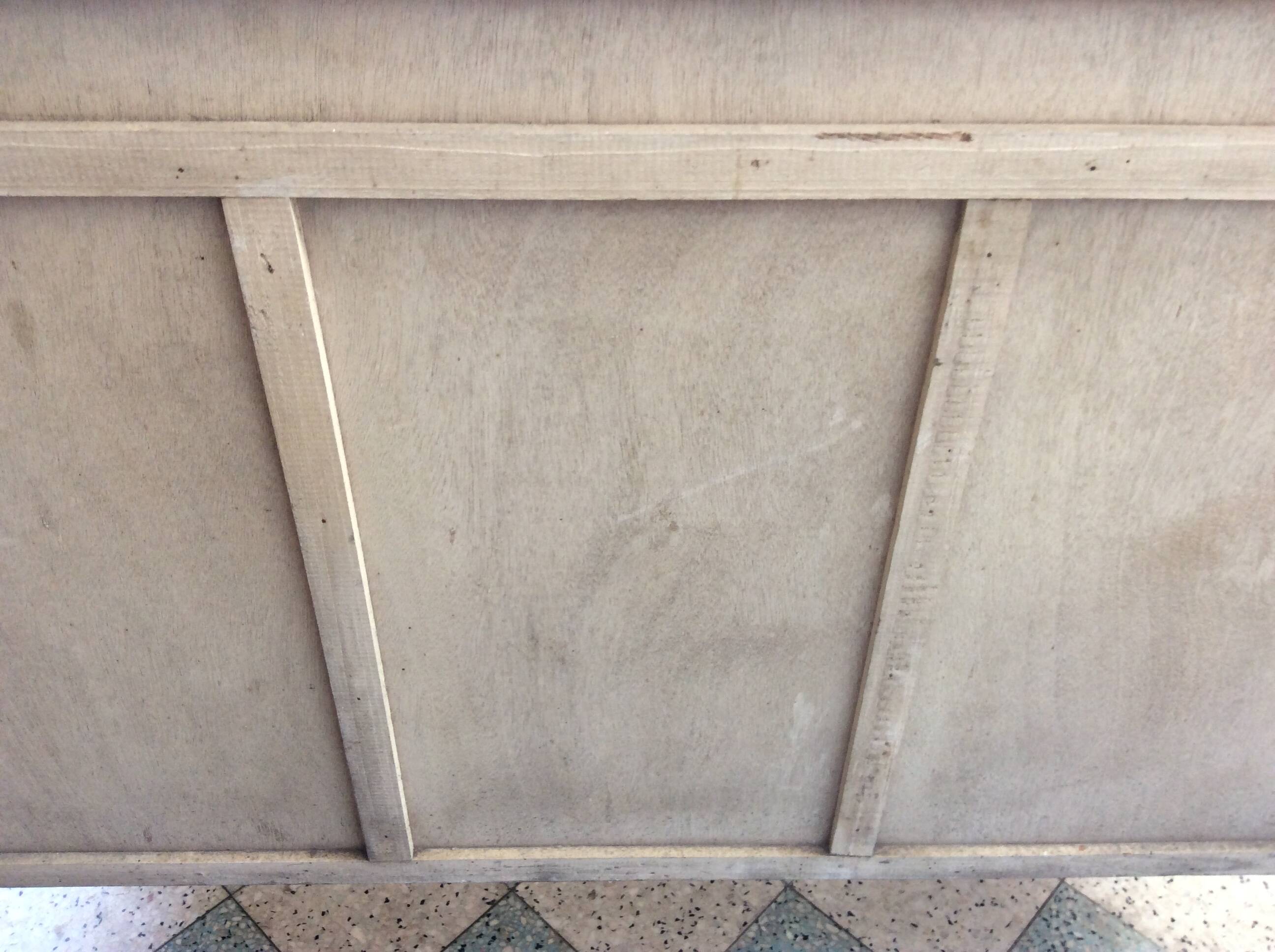 Kitchen sideboard in wood and Formica