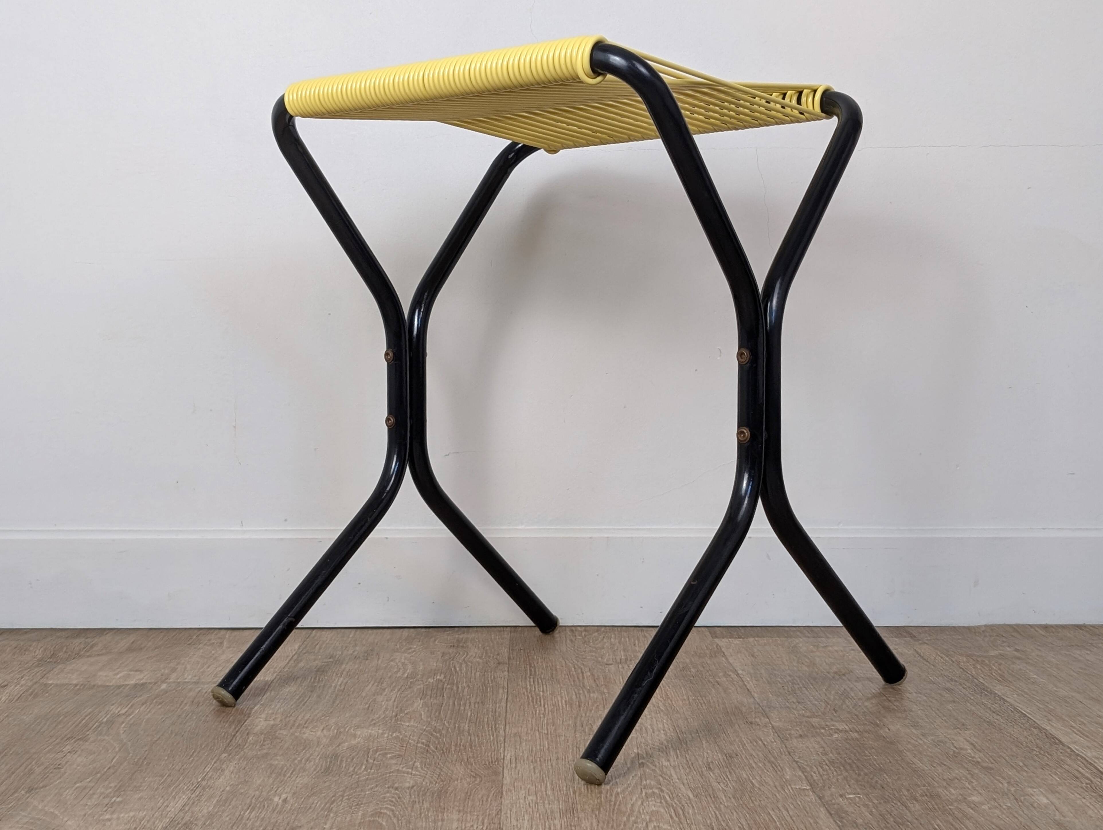 Vintage Scoubidou Stool