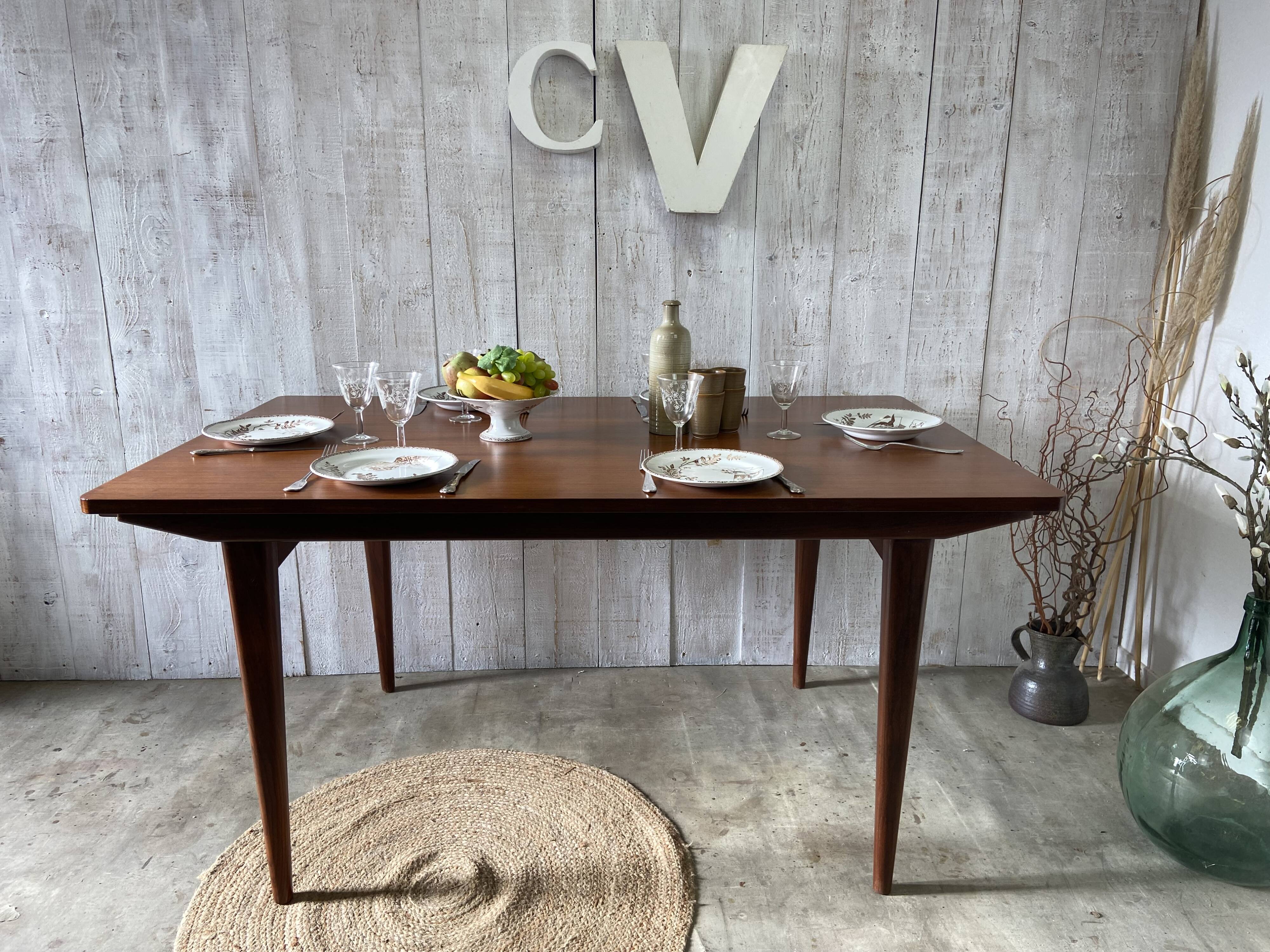 Scandinavian table