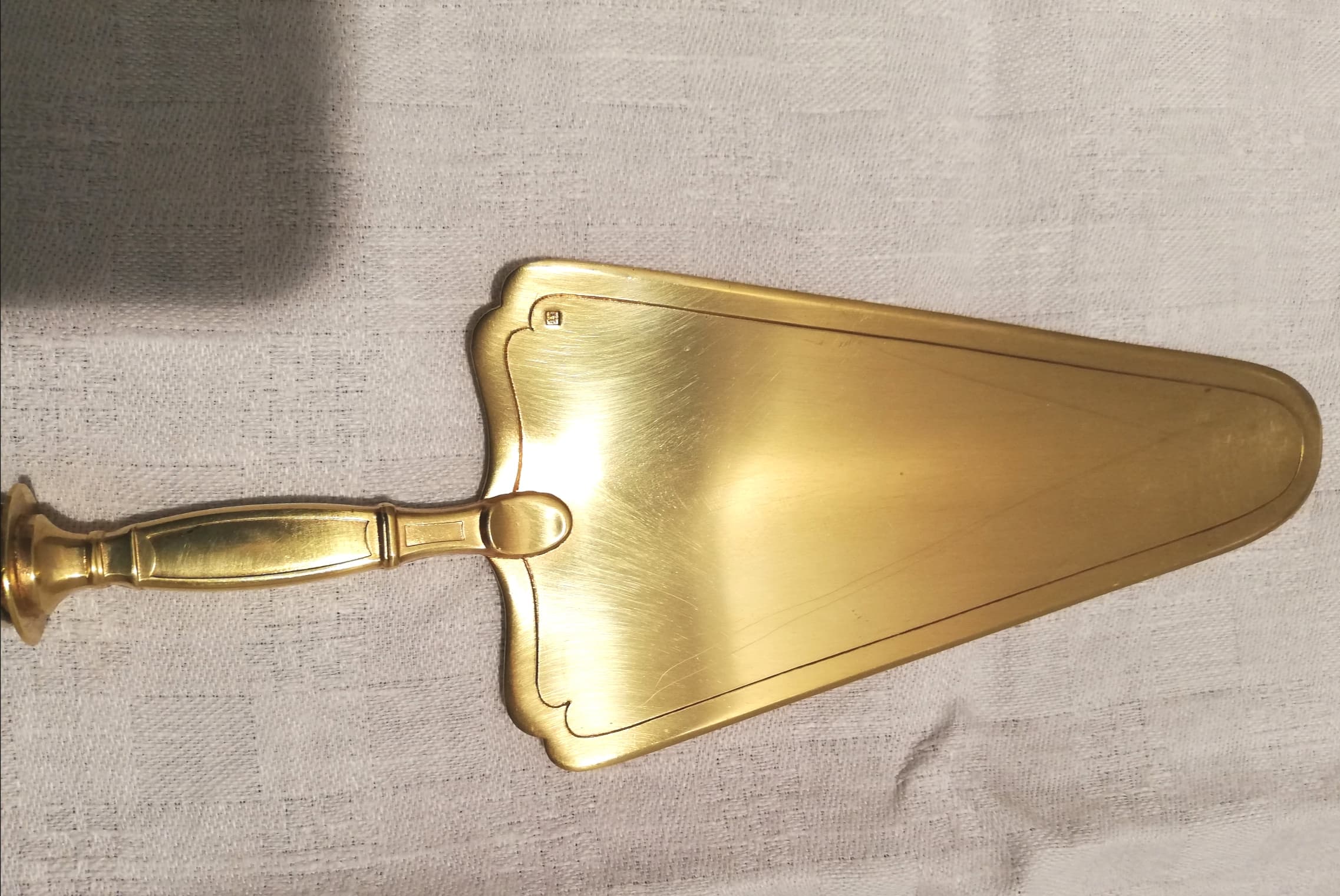 Old vermeil pie shovel, silver handle in his box
