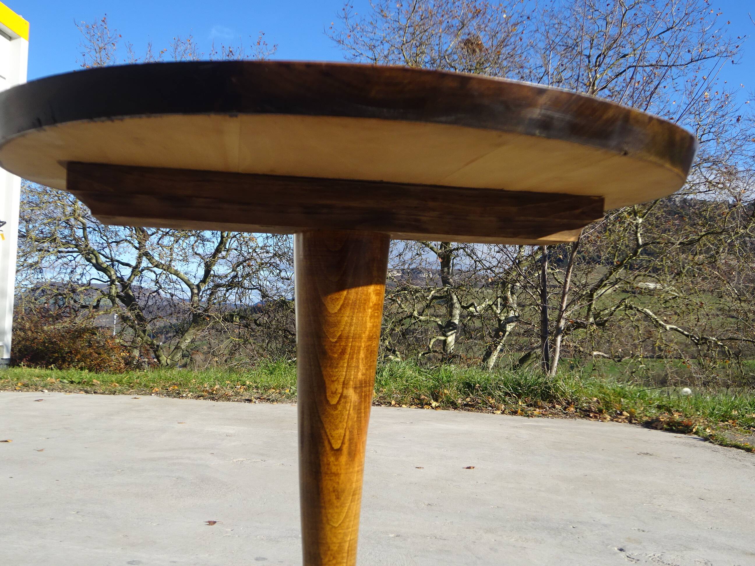 Solid wood pedestal table, Ø60cm