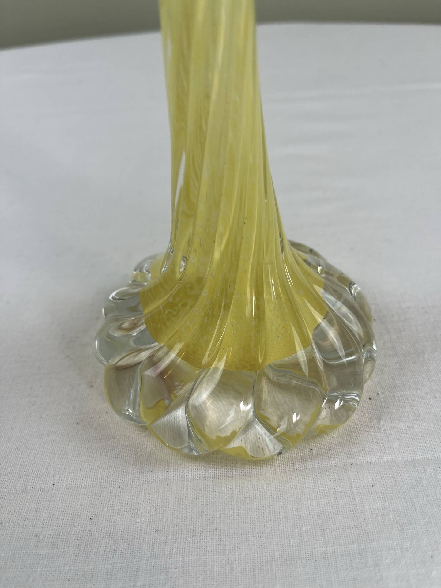 Twisted yellow art glass soliflores