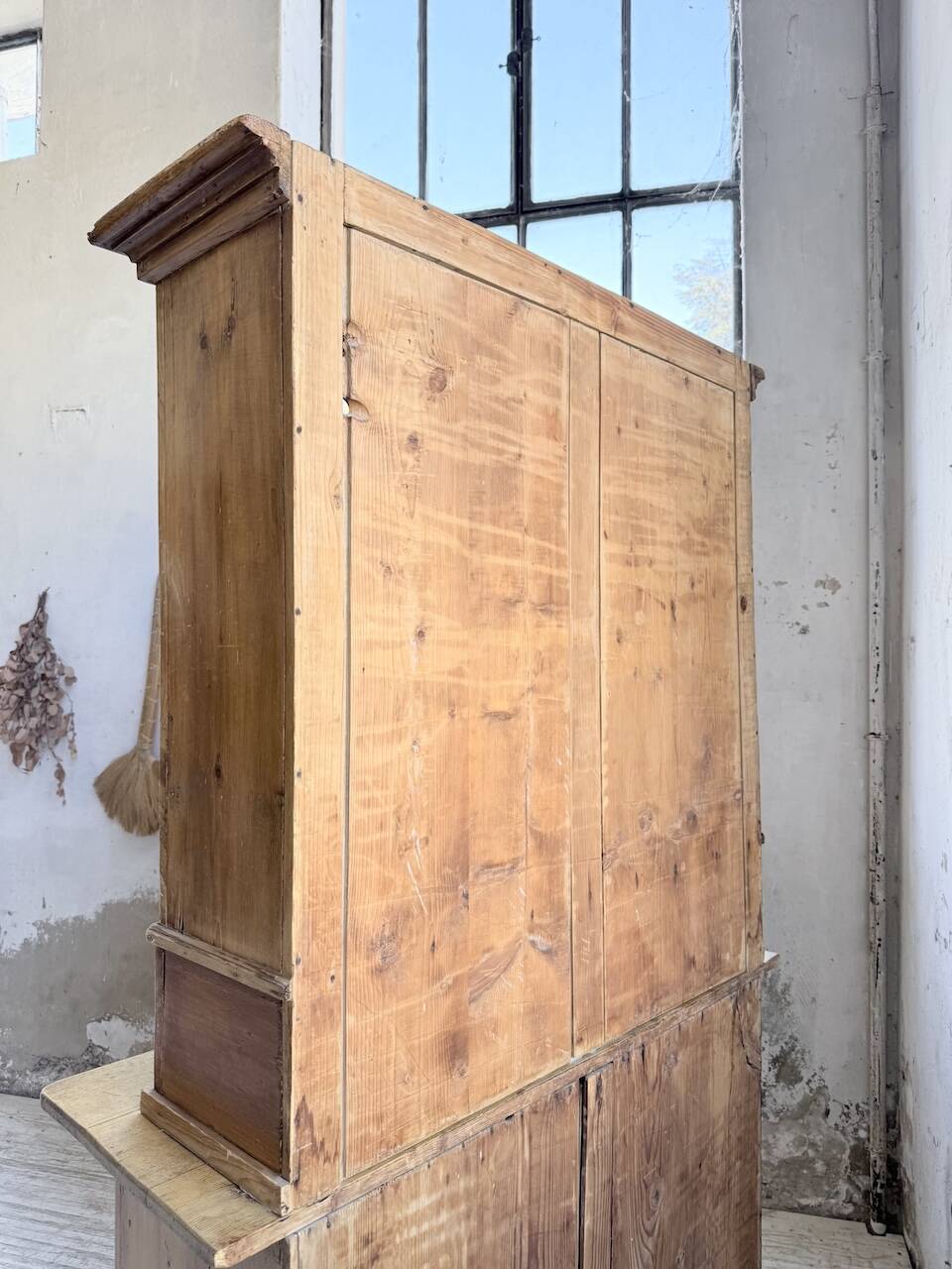 Antique grocery furniture, polychrome folk art, Savoie 1940.