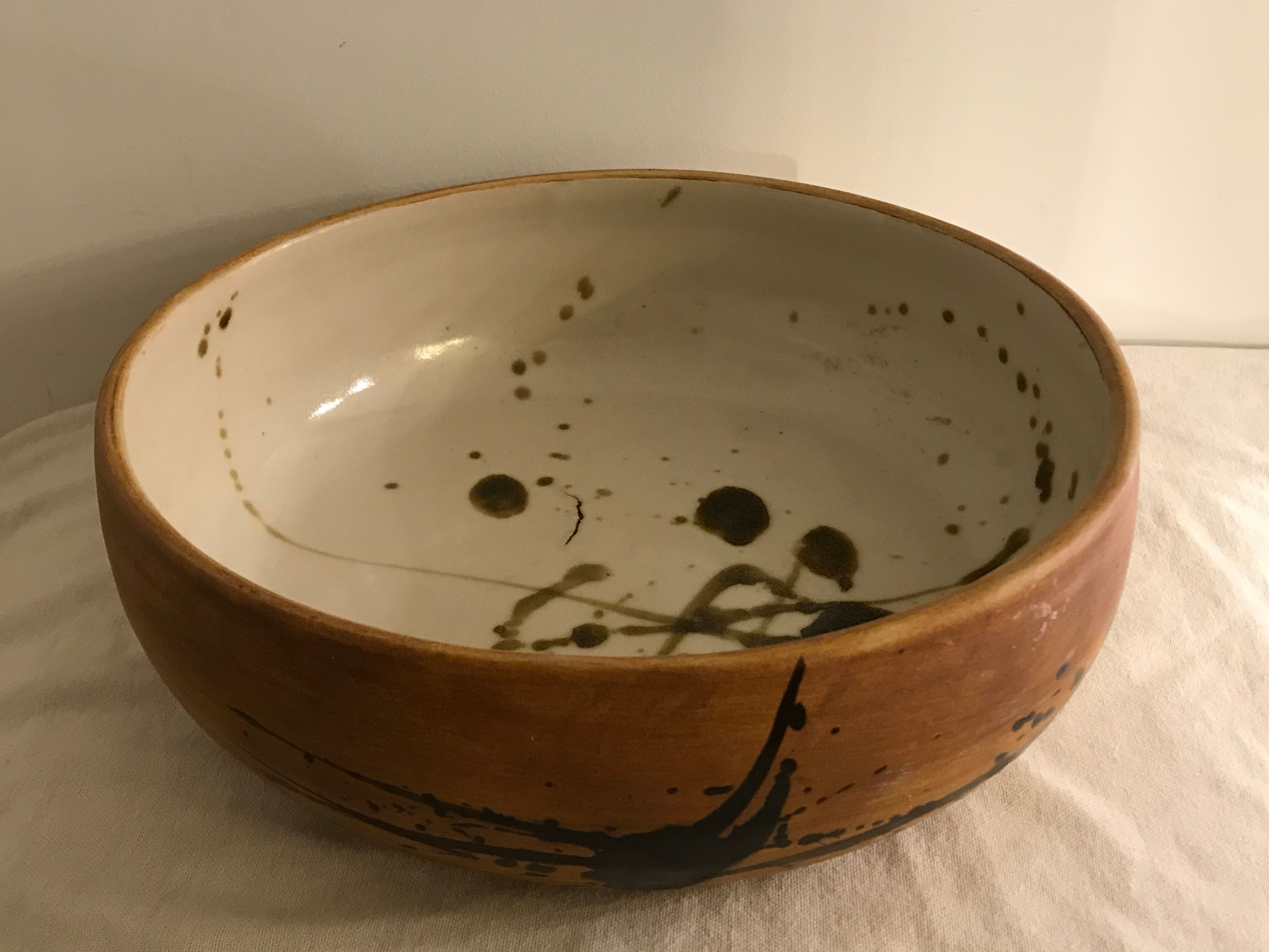 Saladier or serving dish in enamelled sandstone La Poterie de la Colombe