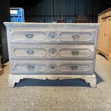 Commode en bois brut