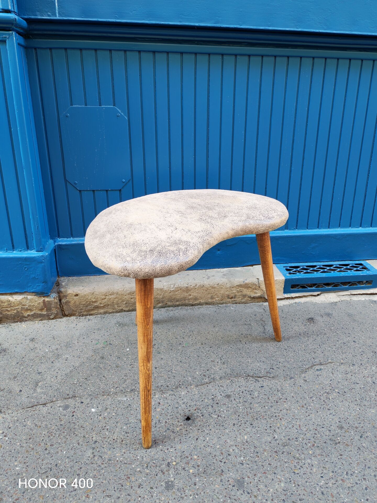 Tripod stool "bean" by Kalei East Germany 1950/60