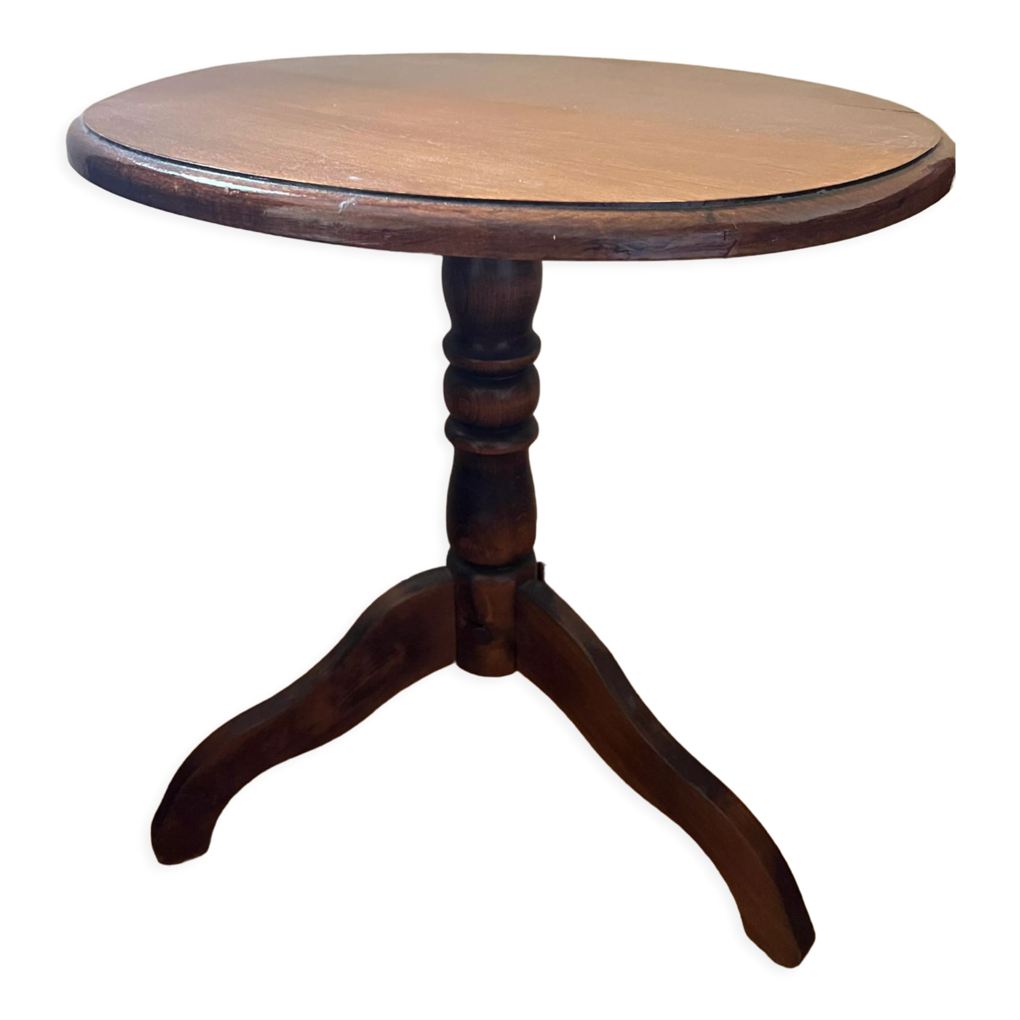 Wooden pedestal table