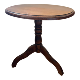Wooden pedestal table